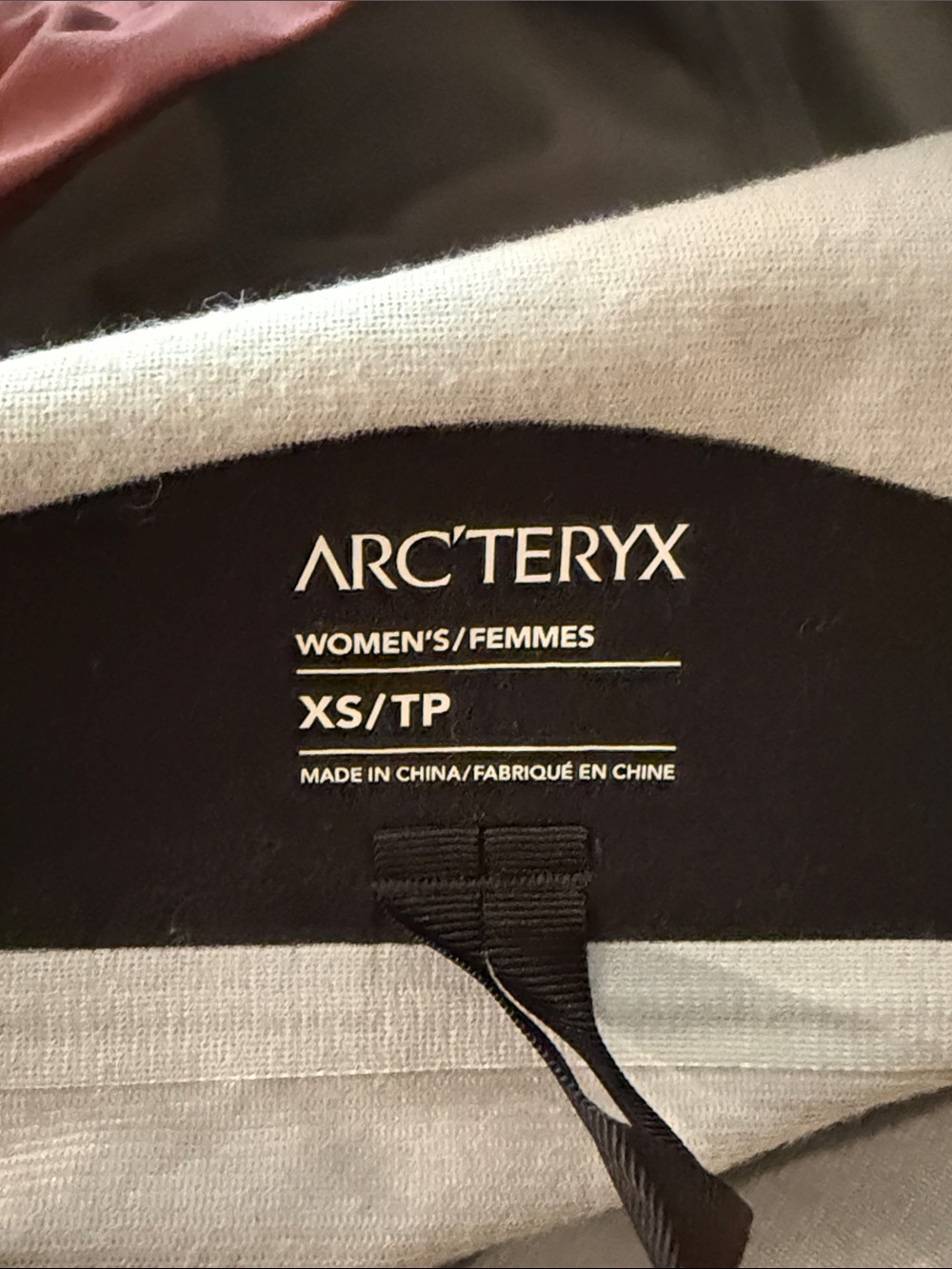 Arc'teryx sz XS Sentinel AR Burgundy Hooded Jacket like new condition - Picture 8 of 16